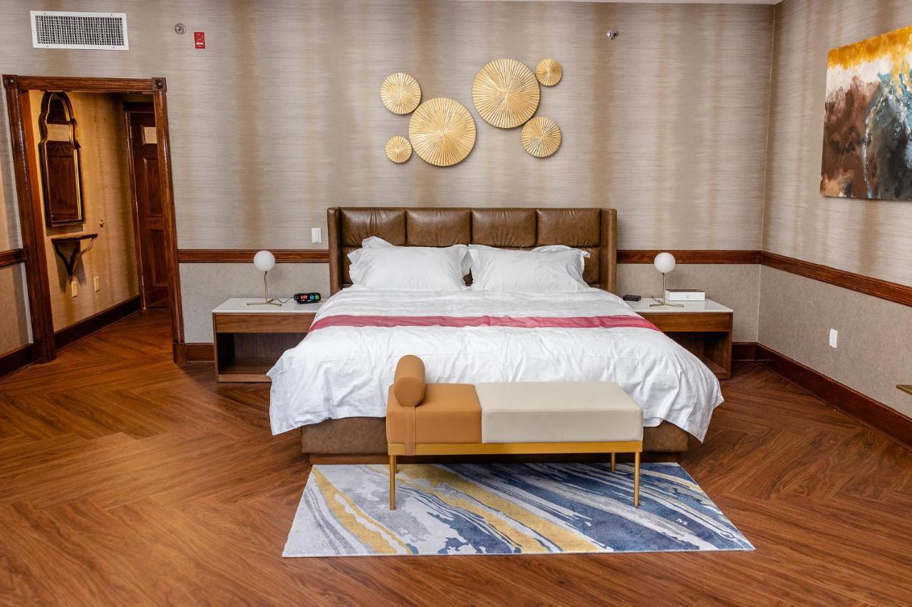 Chateau Merrimack Hotel & Spa Tyngsboro Екстер'єр фото