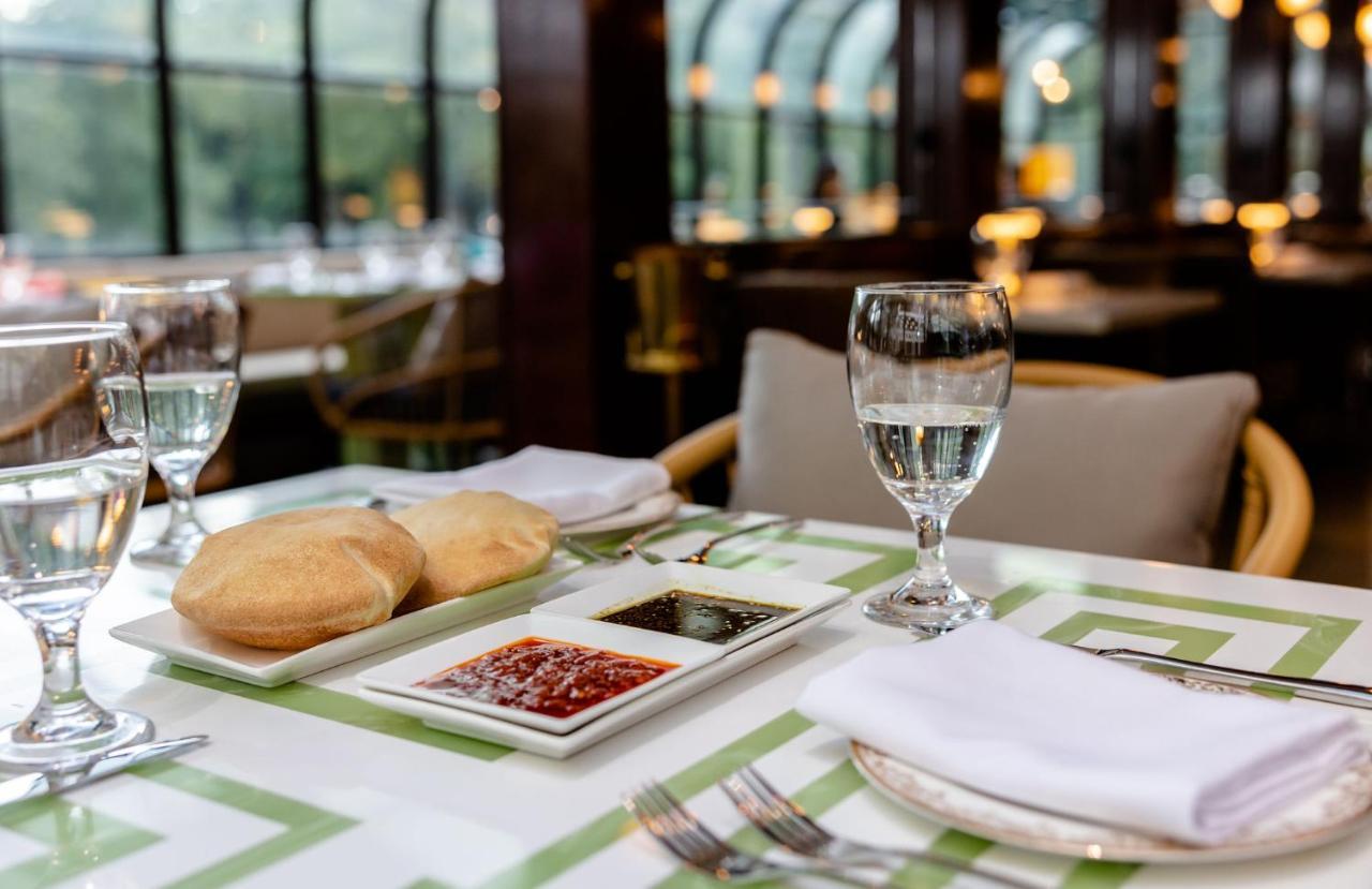 Chateau Merrimack Hotel & Spa Tyngsboro Екстер'єр фото