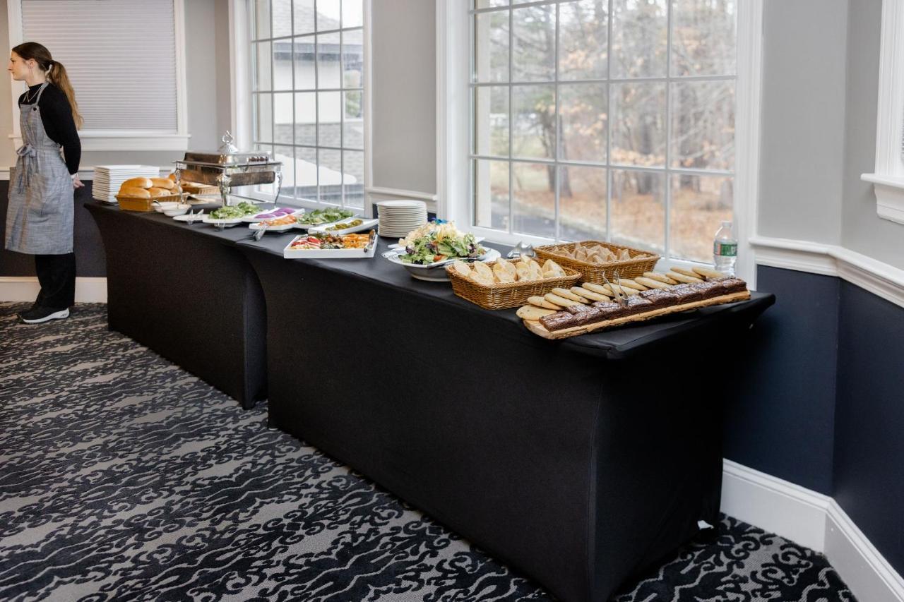 Chateau Merrimack Hotel & Spa Tyngsboro Екстер'єр фото