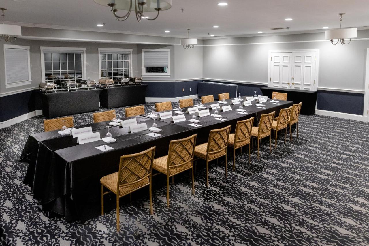 Chateau Merrimack Hotel & Spa Tyngsboro Екстер'єр фото