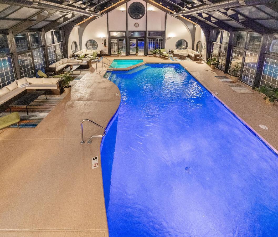 Chateau Merrimack Hotel & Spa Tyngsboro Екстер'єр фото